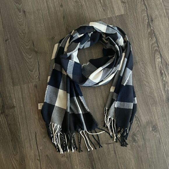 PLUSH APPAREL Ultra Soft Plaid Scarf White Navy Black - Picture 1 of 6